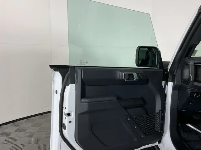 New 2025 Oxford White Ford Badlands image 14