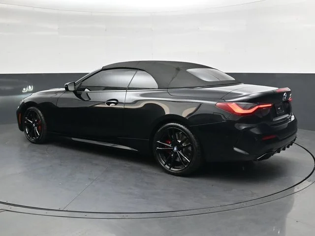Used 2022 Black BMW M440i image 7