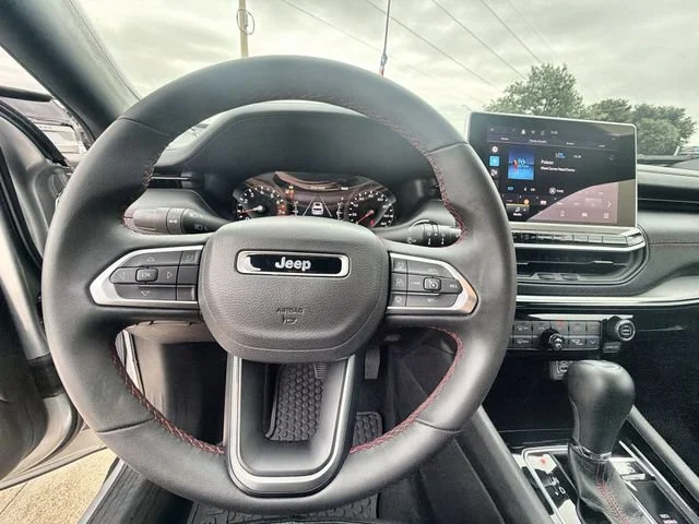 2025 Jeep Compass Trailhawk - Photo 11
