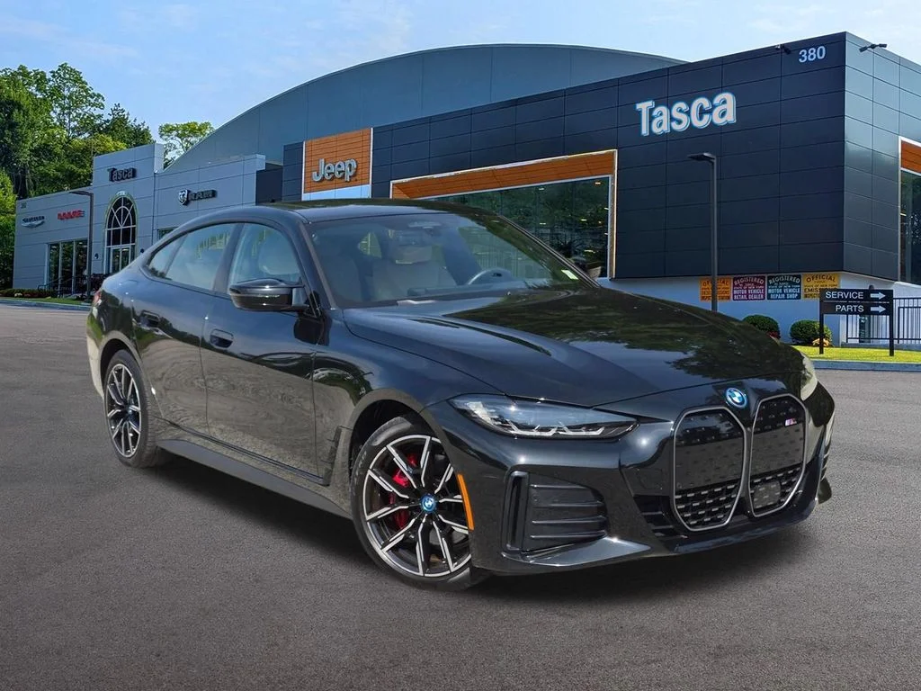 Used 2024 Black BMW M50 image 1