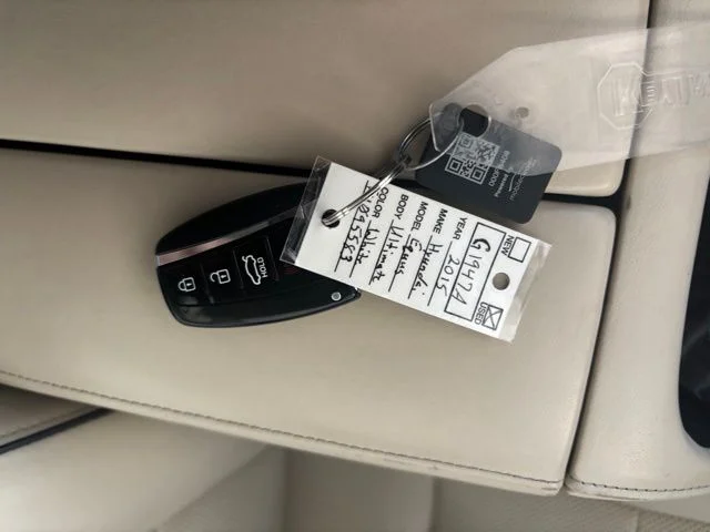 Used 2015 White Hyundai Ultimate image 13