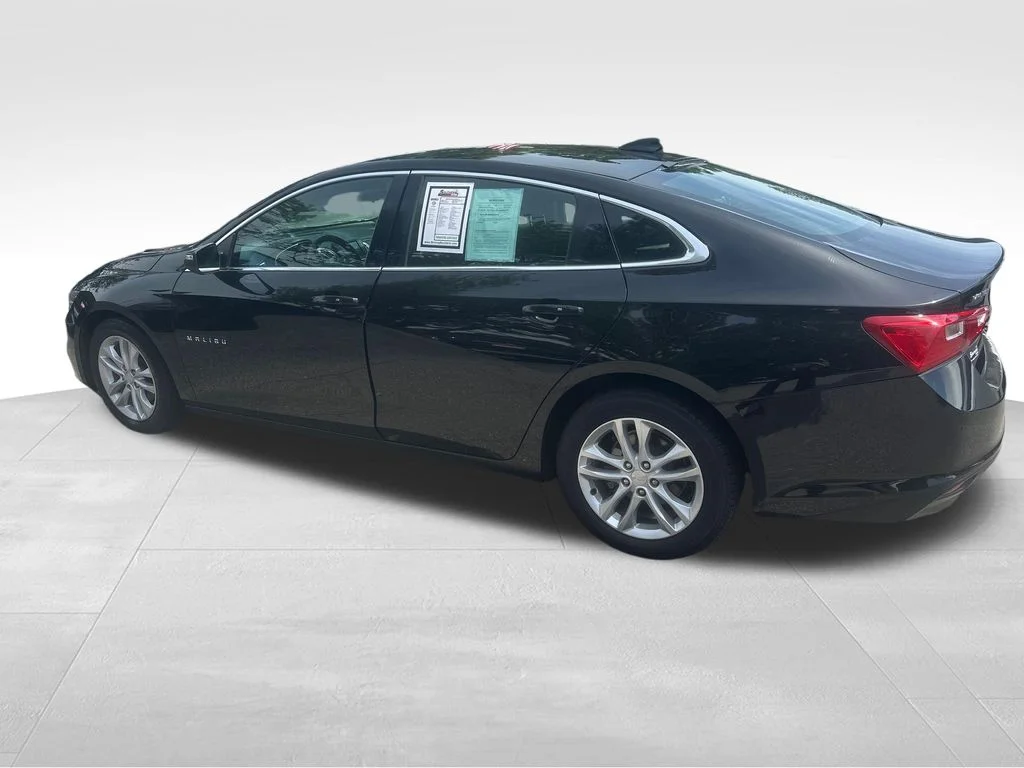 Used 2018 Black Chevrolet LT image 8