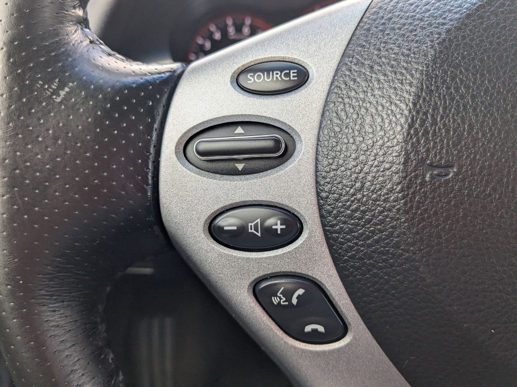 Used 2009 Precision Gray Metallic Nissan 2.5 S image 18