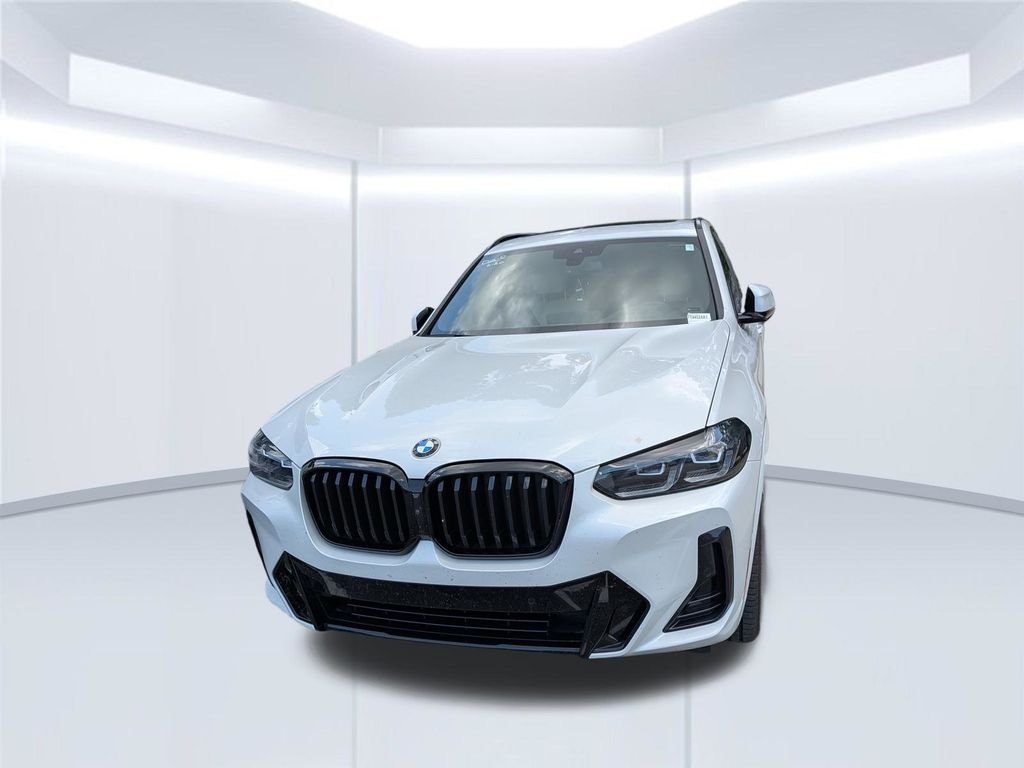 Used 2023 White BMW sDrive30i image 2