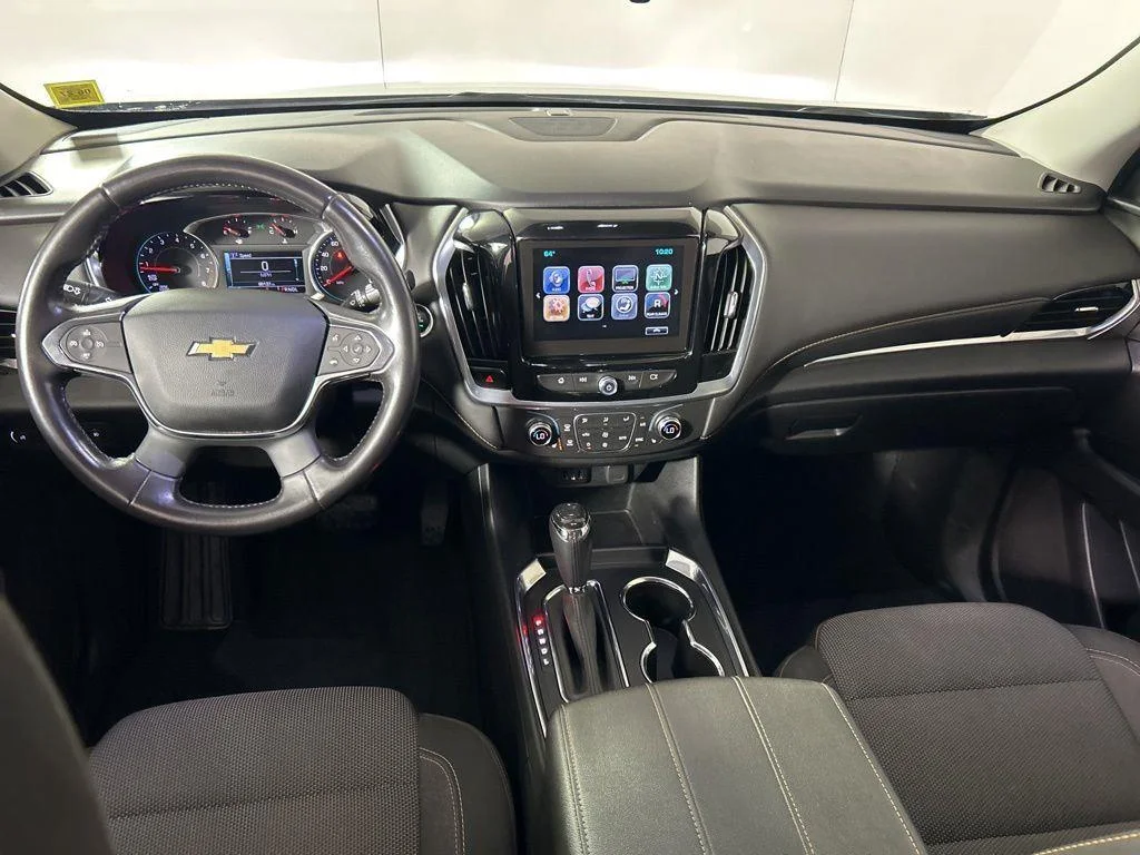 Used 2019 Silver Ice Metallic Chevrolet LT image 28