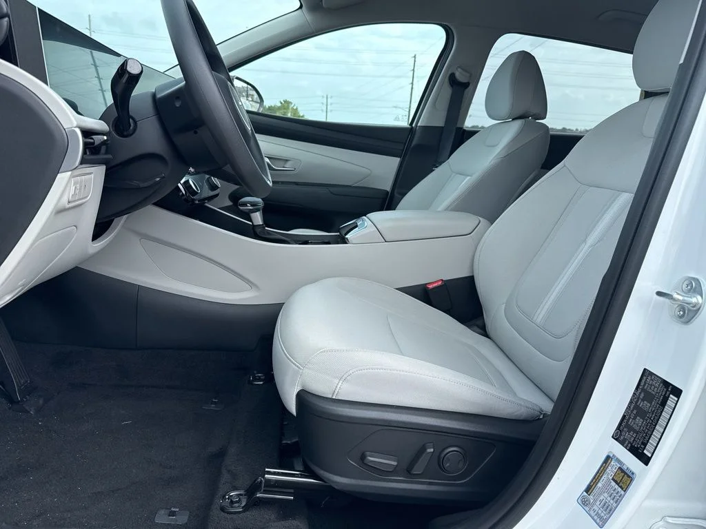Used 2025 Serenity White Pearl Hyundai SEL image 6