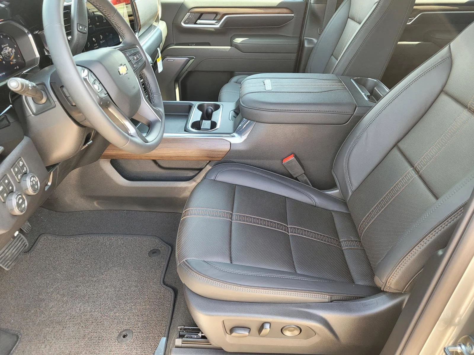 New 2026 Sterling Gray Metallic Chevrolet High Country image 15