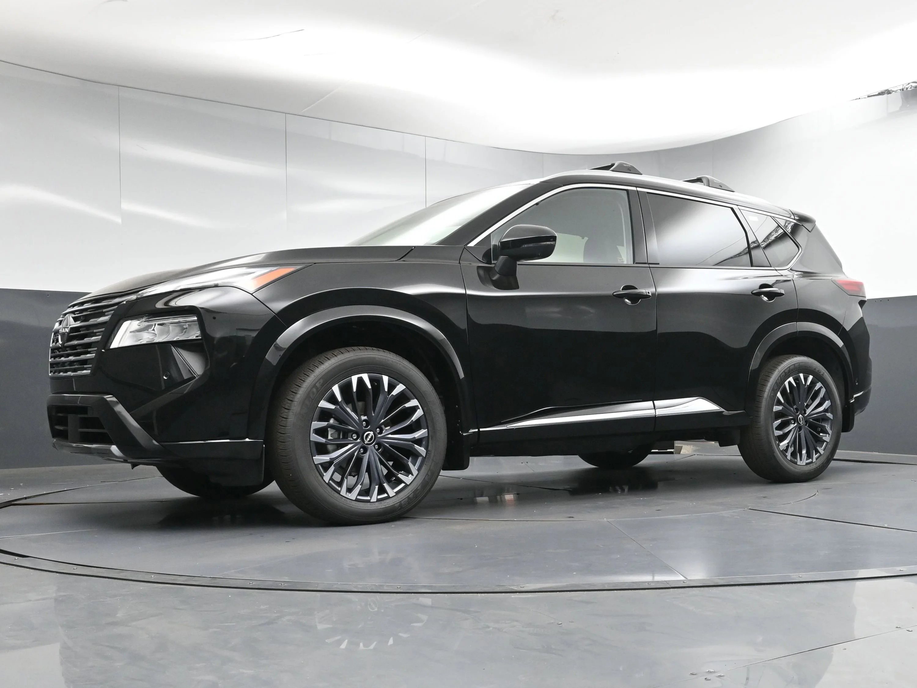 New 2026 Super Black Nissan Platinum image 25