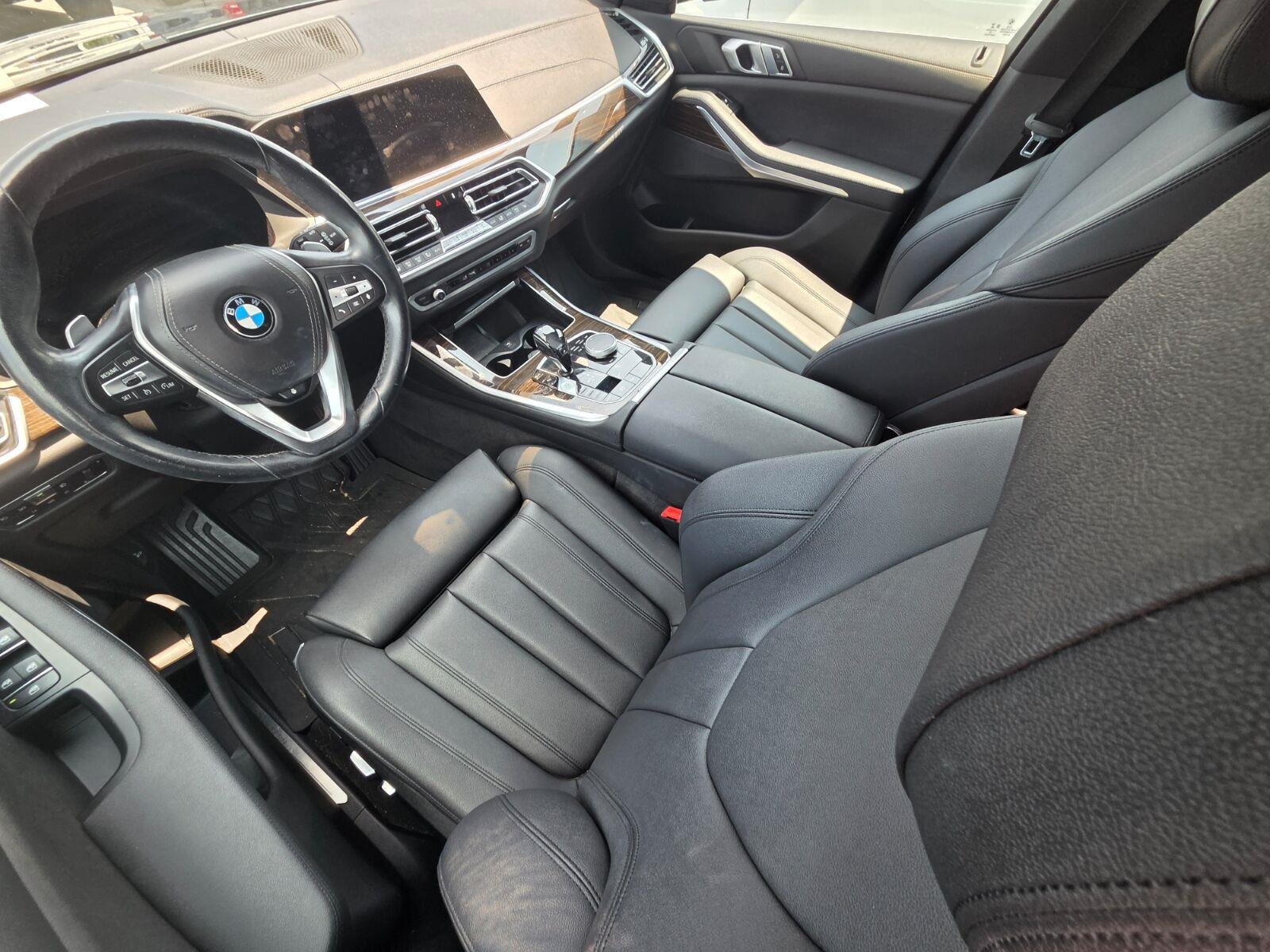 Used 2019 Grey BMW xDrive40i image 9