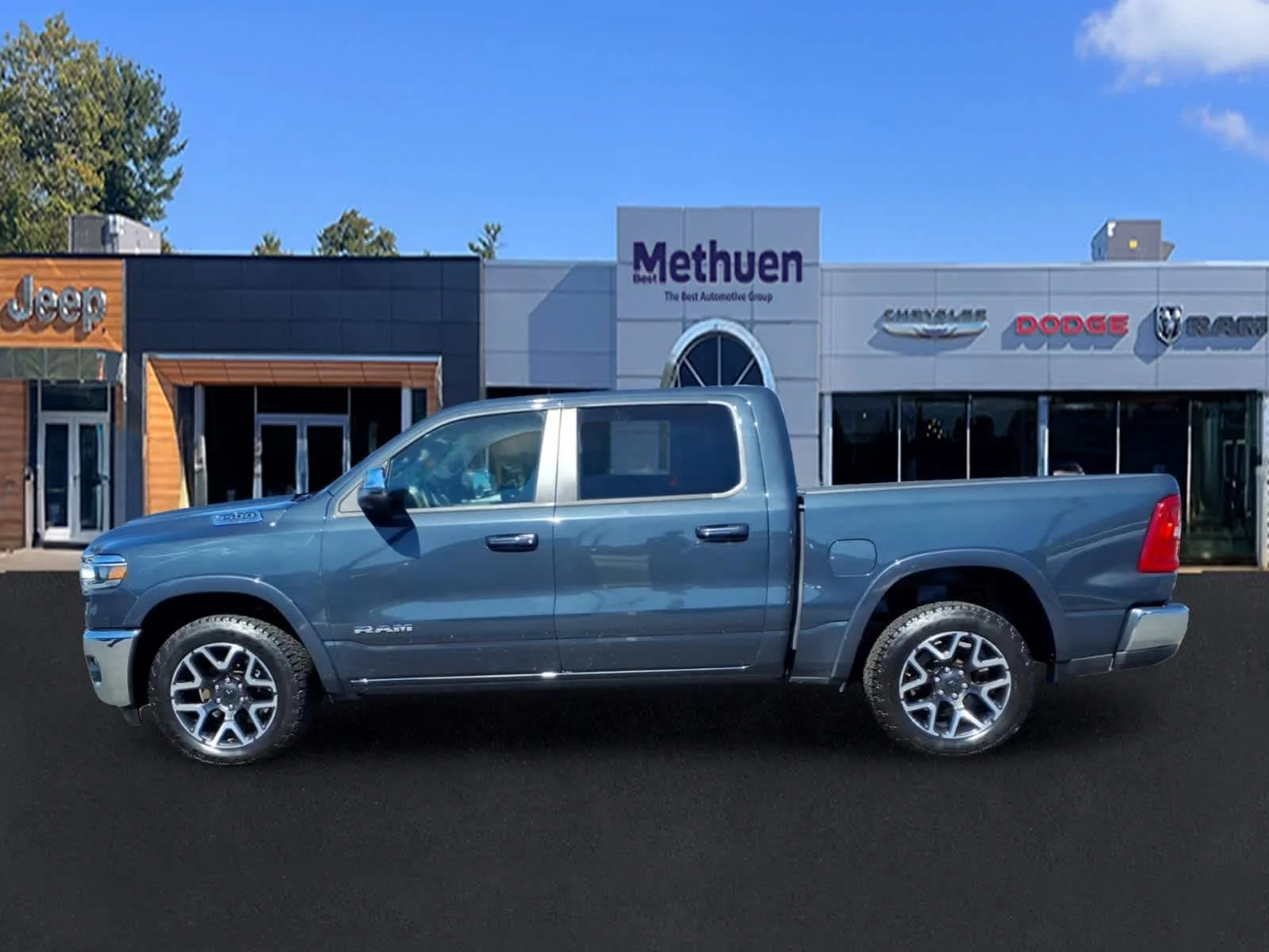 Used 2025 Forged Blue Metallic Ram Laramie image 8
