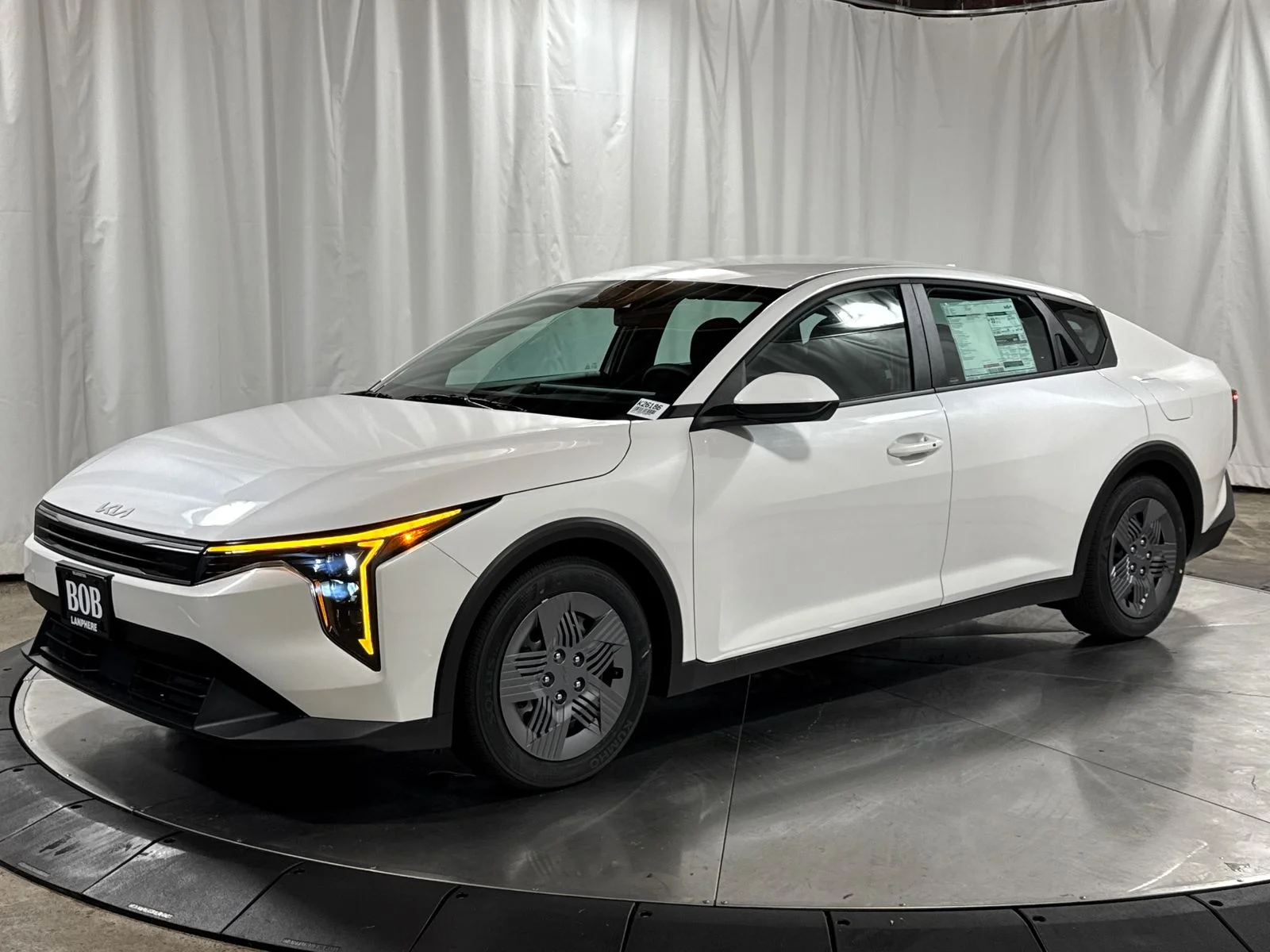 2026 Kia K4 LX AT's photo