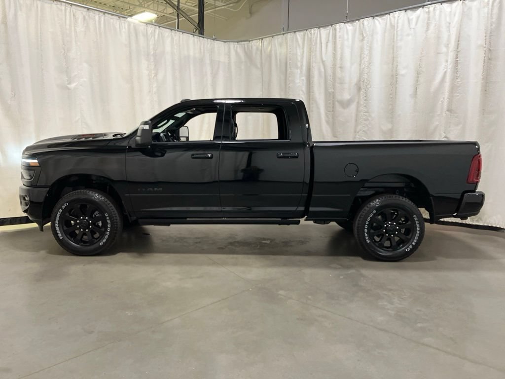New 2026 Diamond Black Crystal Pearl-Coat Exterior Paint RAM Laramie image 27