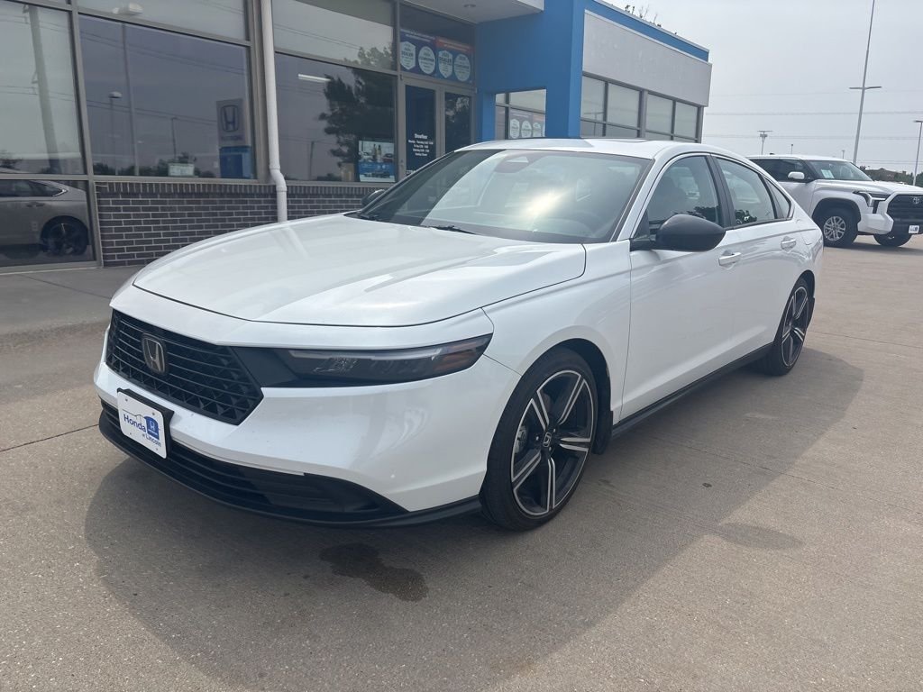 2023 Honda Accord Hybrid Sport w/o BSI's photo