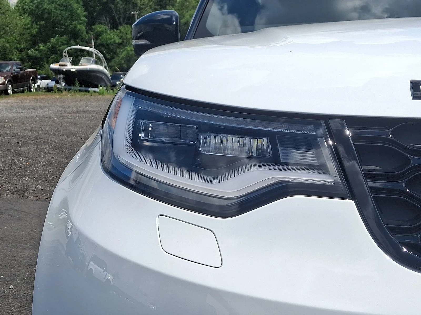 Used 2025 Fuji White   1Aa Land Rover Dynamic SE image 10