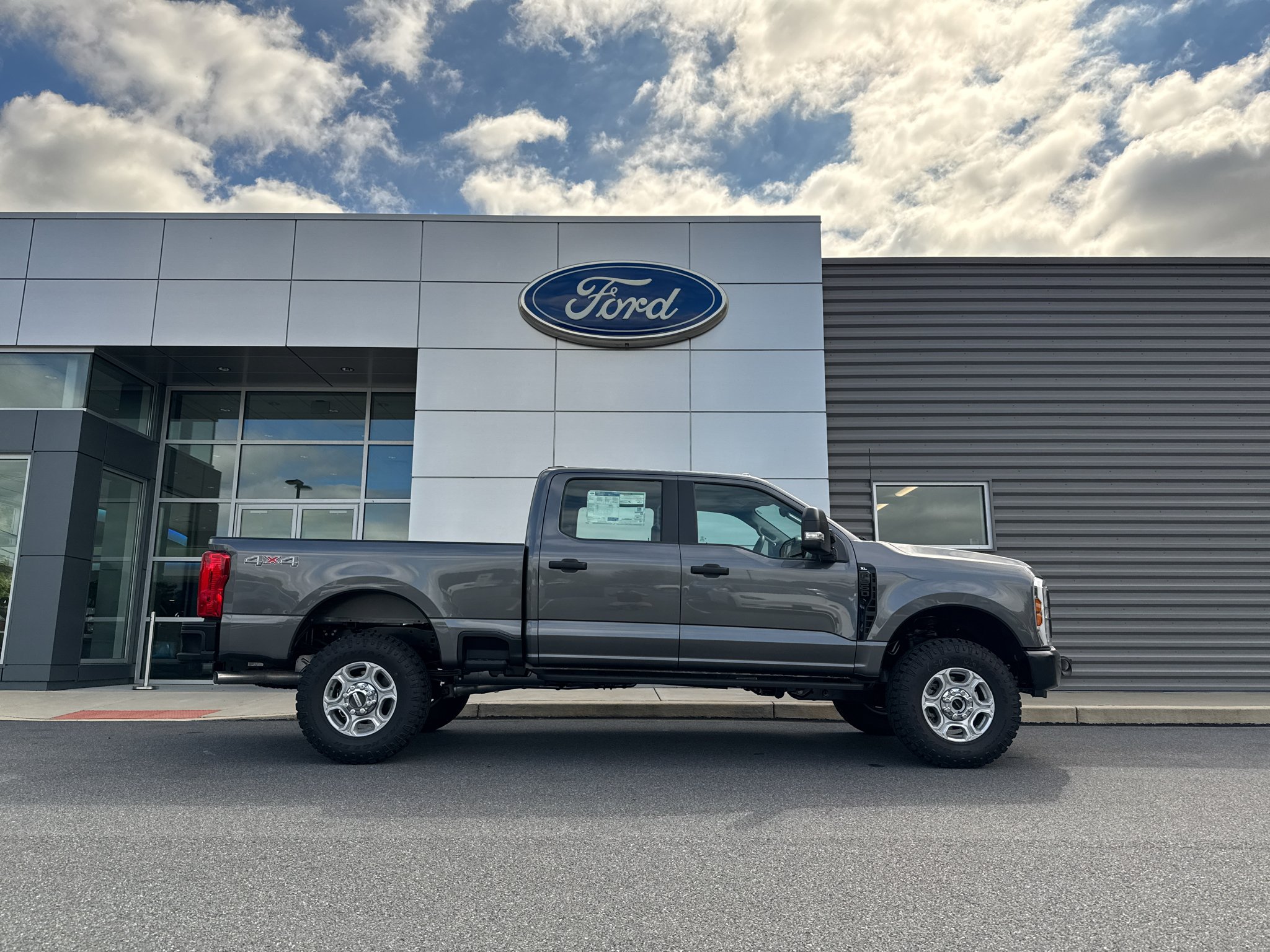 New 2027 Carbonized Gray Metallic Ford XL image 2