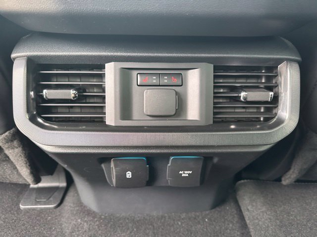 New 2026 Avalanche Ford Platinum image 14