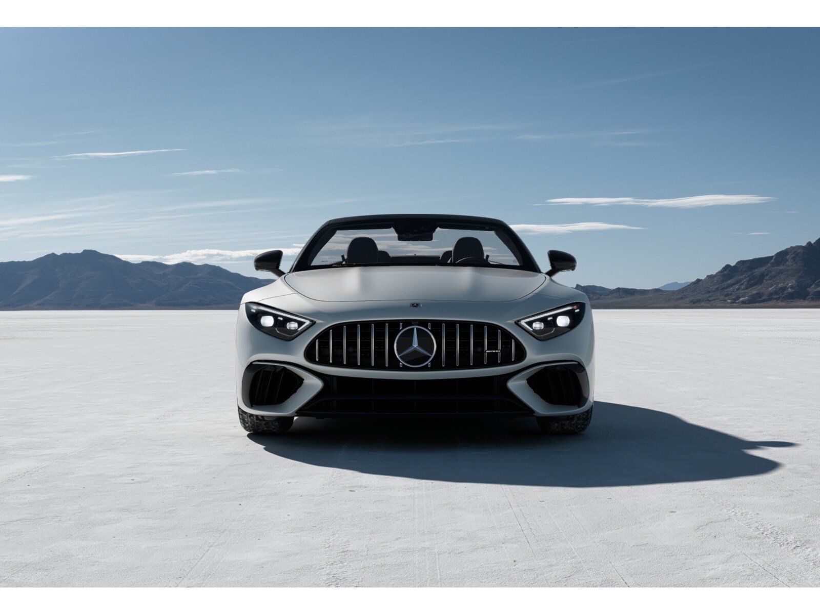 Certified Used 2022 MANUFAKTUR Moonlight White Metallic Mercedes-Benz AMG® SL 55 Roadster image 8