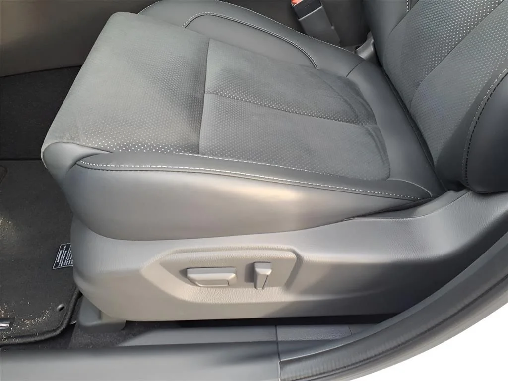 2026 Mitsubishi Eclipse Cross Black Edition - Photo 11