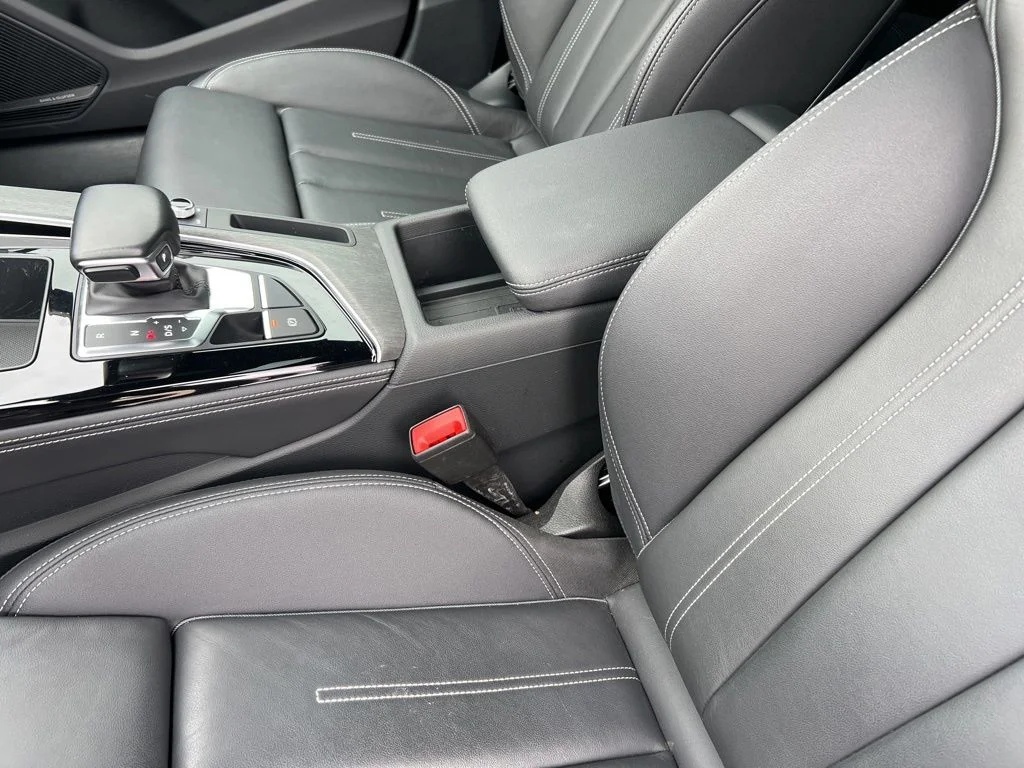 Used 2024  Audi 45 S line Premium Plus image 27