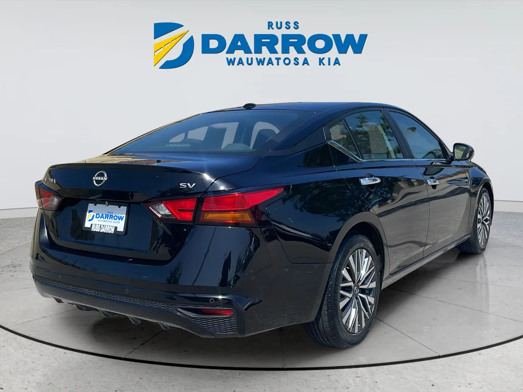 Used 2024 Black Nissan 2.5 SV image 5