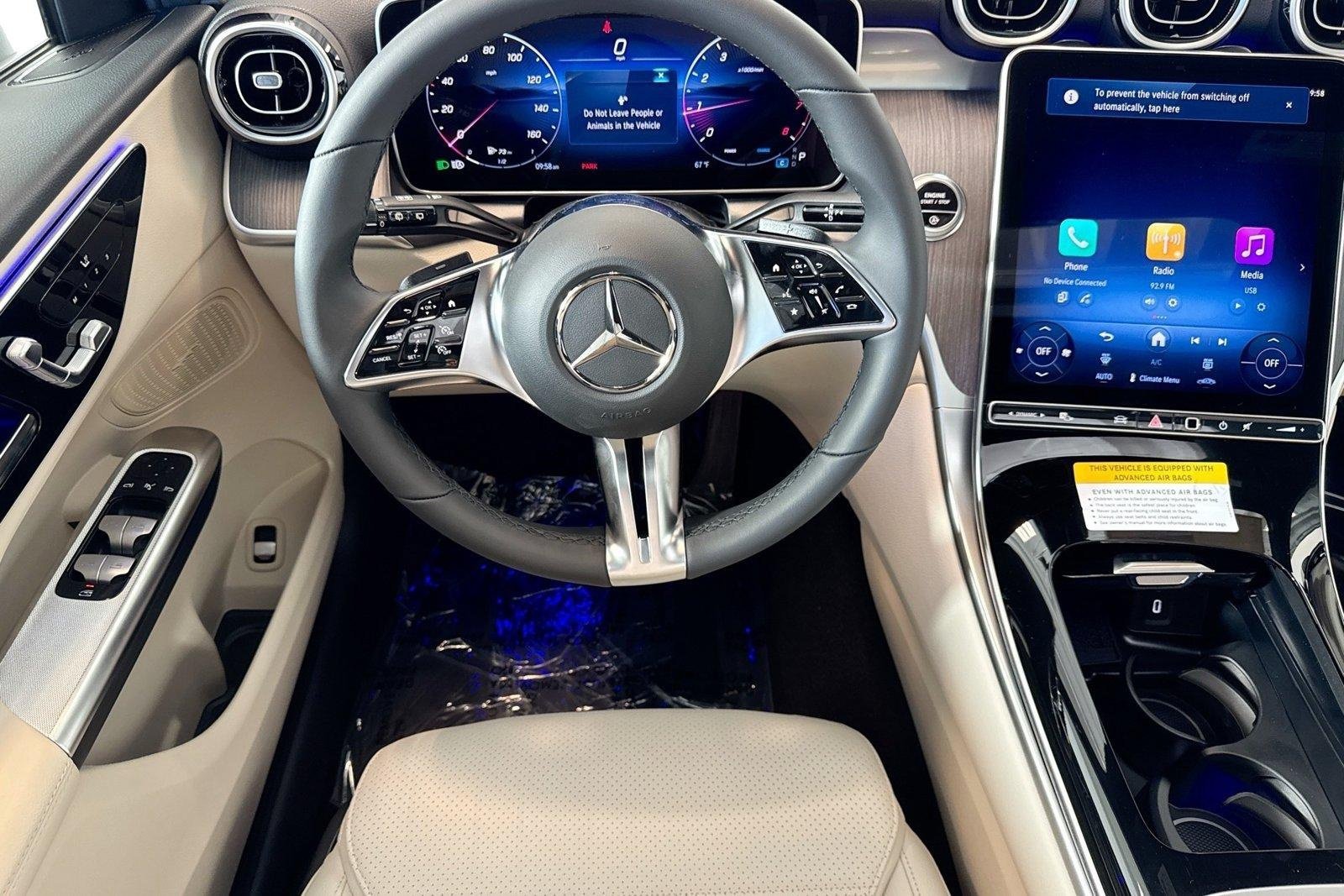 New 2026 Polar White Mercedes-Benz GLC 300 image 20
