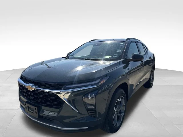 Used 2025 Gray Chevrolet LT image 5