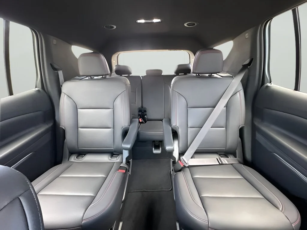 New 2026 Polar White Tricoat Chevrolet Z71 image 18