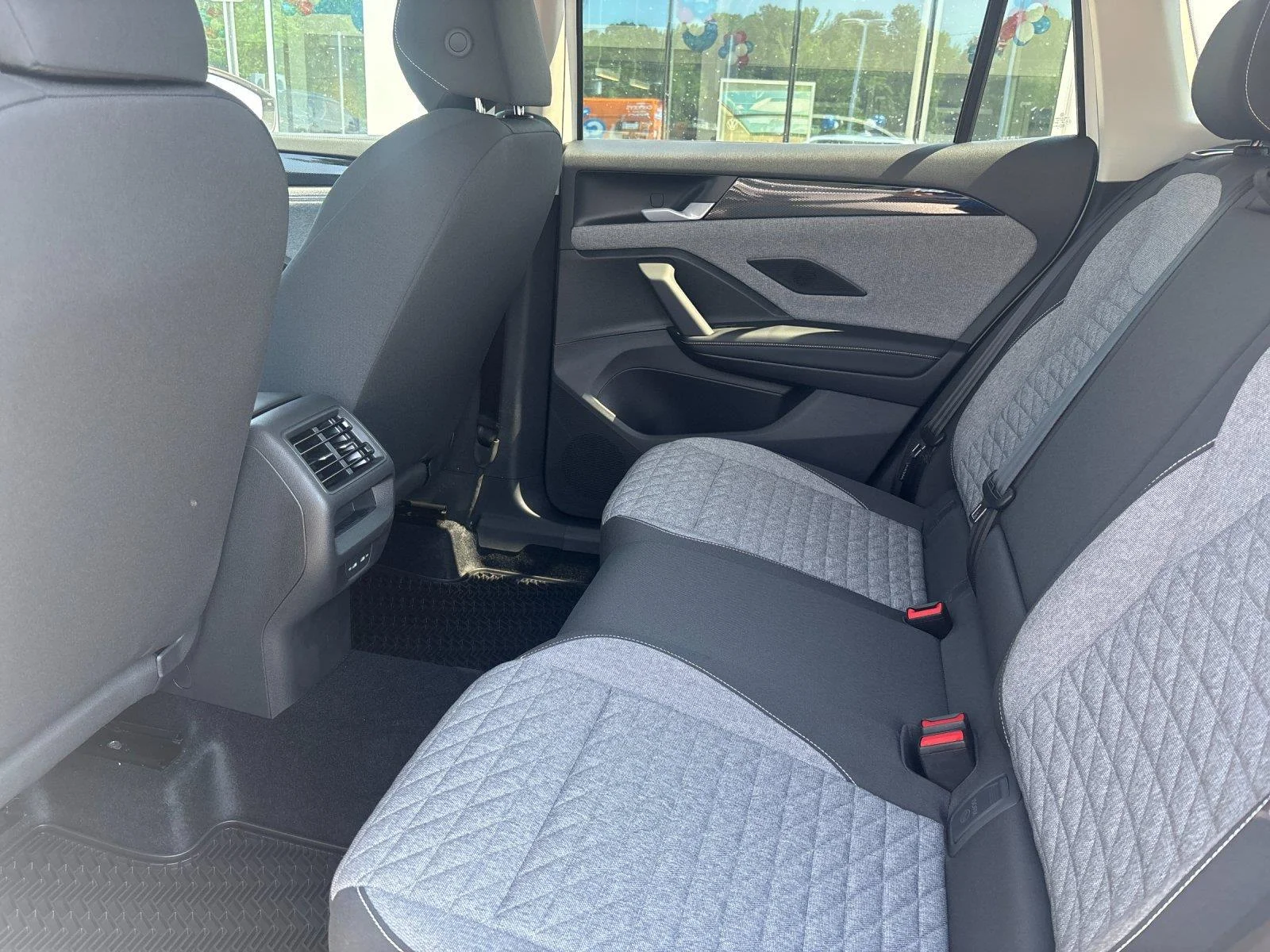 New 2026 Pure White Volkswagen S image 32