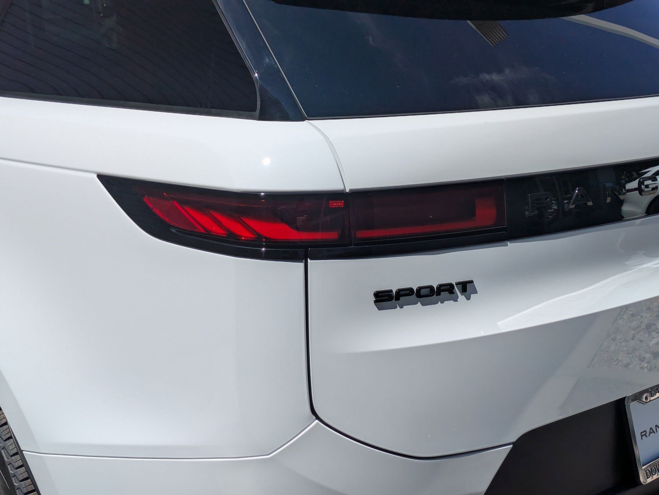 New 2026 Fuji White Land Rover P360 SE image 12