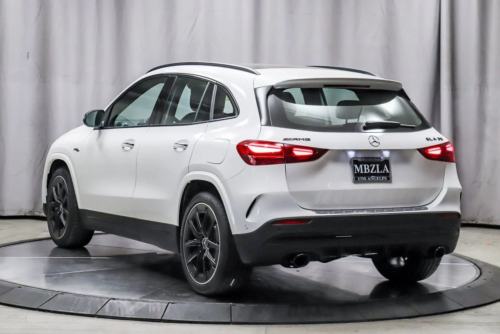 2025 Mercedes-Benz GLA GLA35 AMG - Photo 43