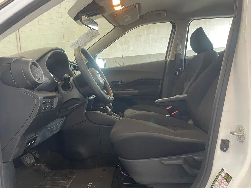 Certified Used 2025 White Nissan S image 10
