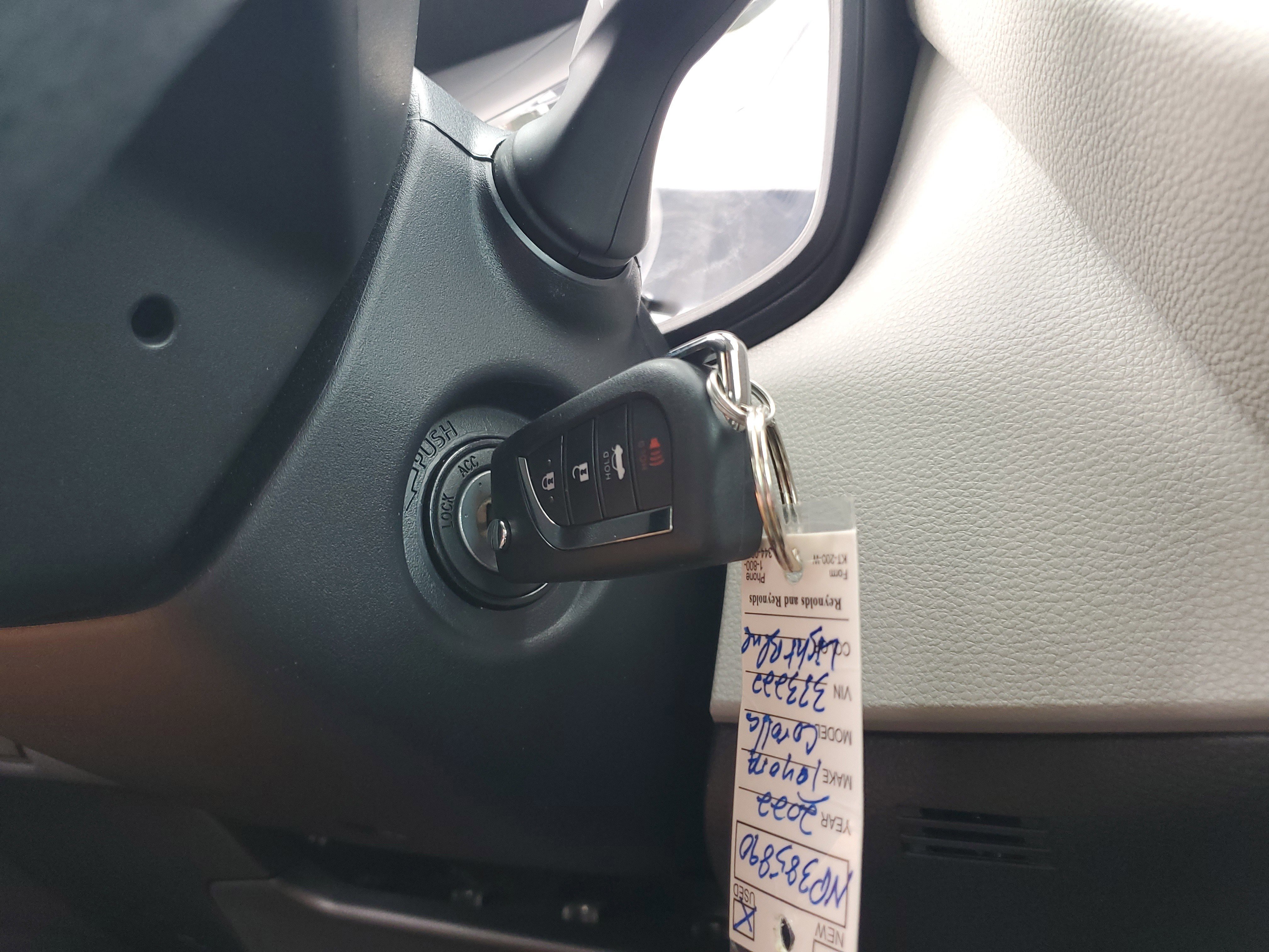 Used 2022  Toyota LE image 29