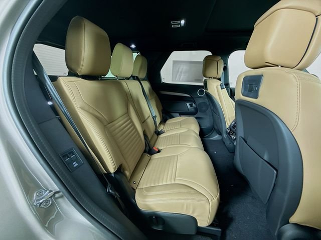 New 2026 Lantau Bronze Land Rover Dynamic SE image 29