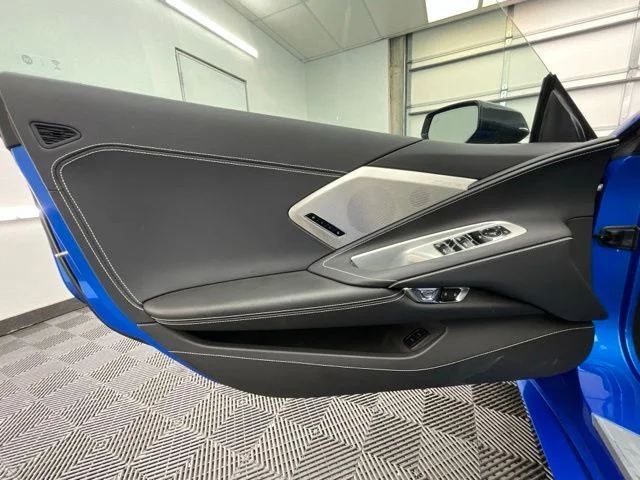 2024 Chevrolet Corvette 2LT - Photo 8
