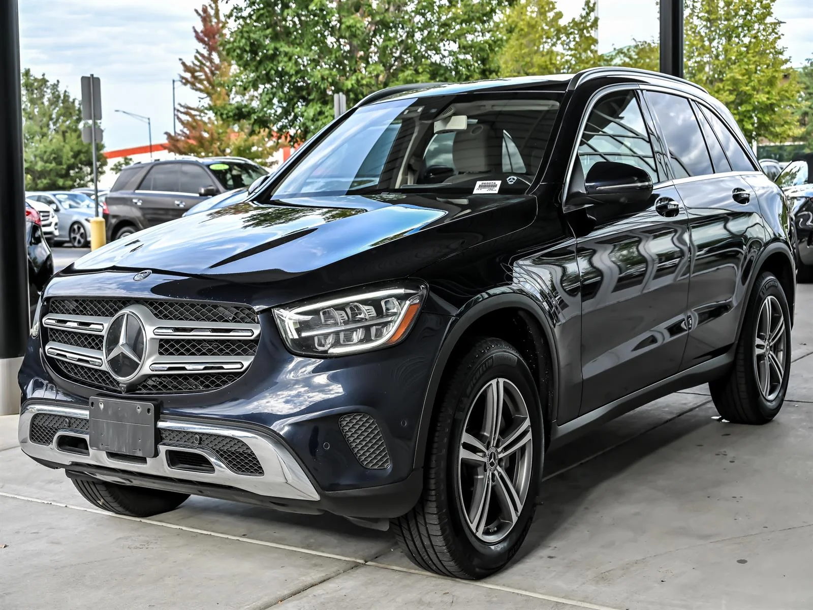 Used 2020 Blue Mercedes-Benz GLC 300 4MATIC® image 5