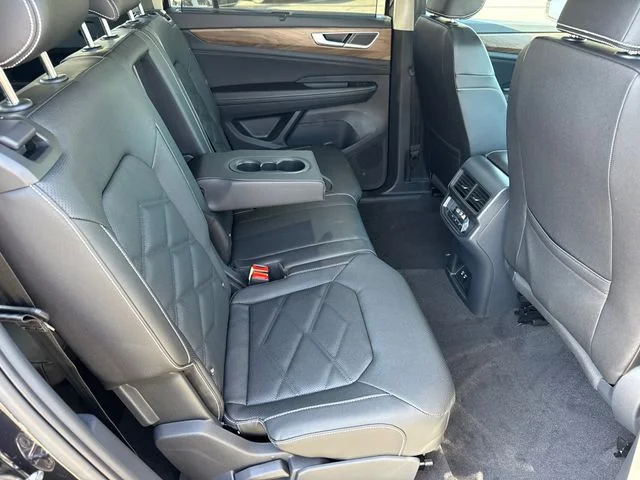 New 2026 Deep Black Pearl Volkswagen SE w/Technology image 24