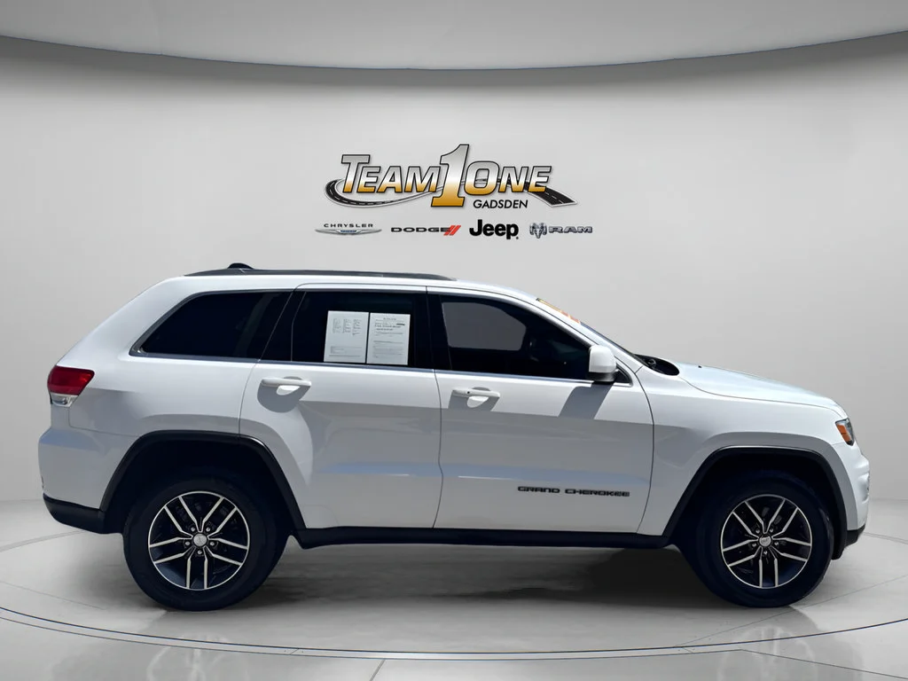 Used 2018 Bright White Clearcoat Jeep Laredo E image 10