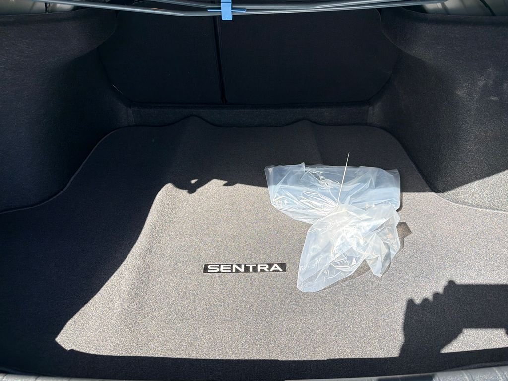 New 2026 Nissan Sentra SR 4D Sedan