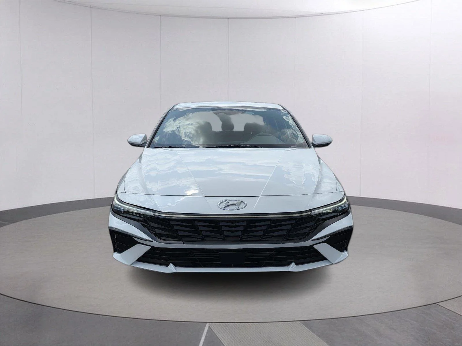 Used 2025 Serenity White Hyundai SEL Convenience image 2