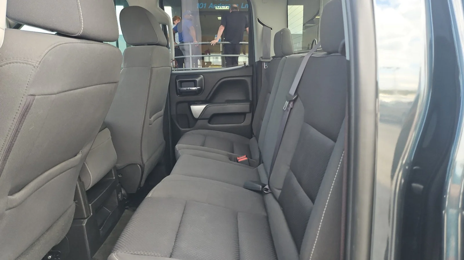 Used 2017 Graphite Metallic Chevrolet LT 4WD image 12