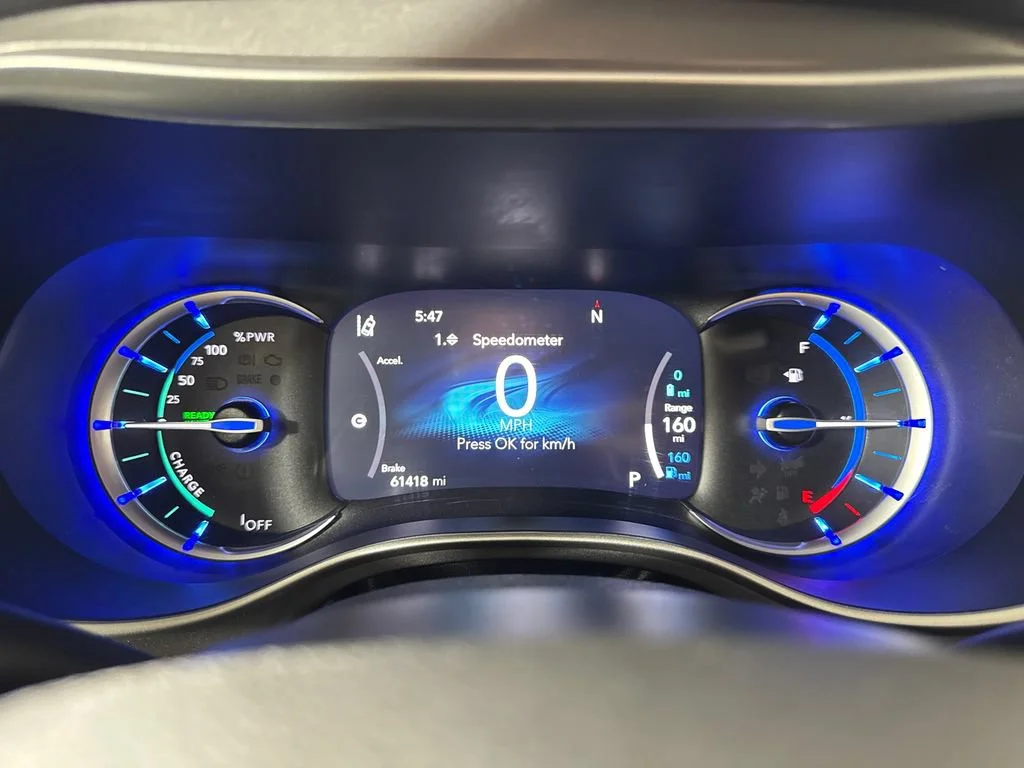 Used 2023 Black Chrysler Touring L image 20
