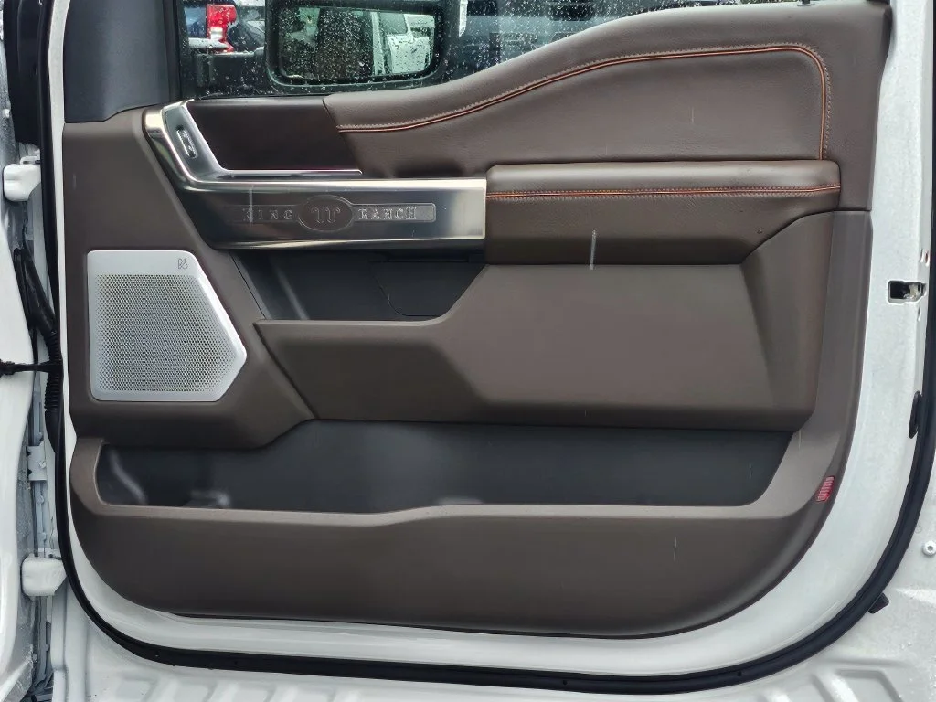 New 2027 White Ford King Ranch image 40