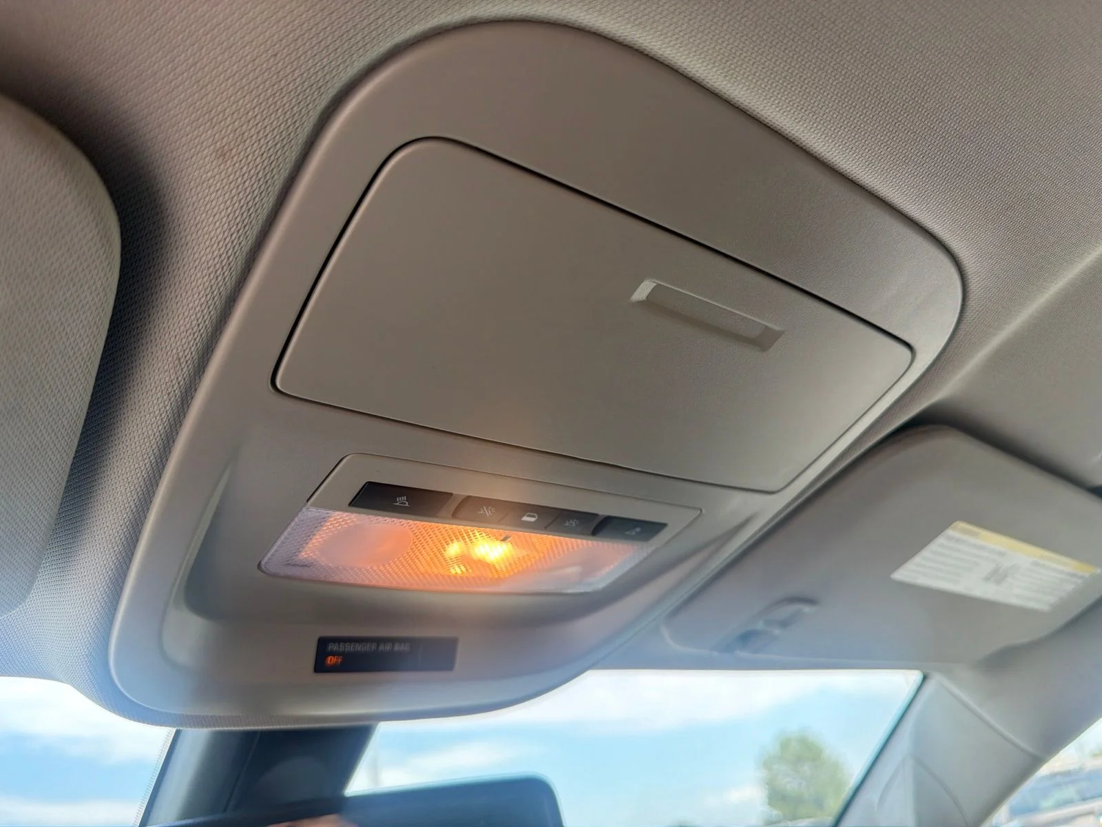 Used 2021 Beige Chevrolet ZR2 image 21