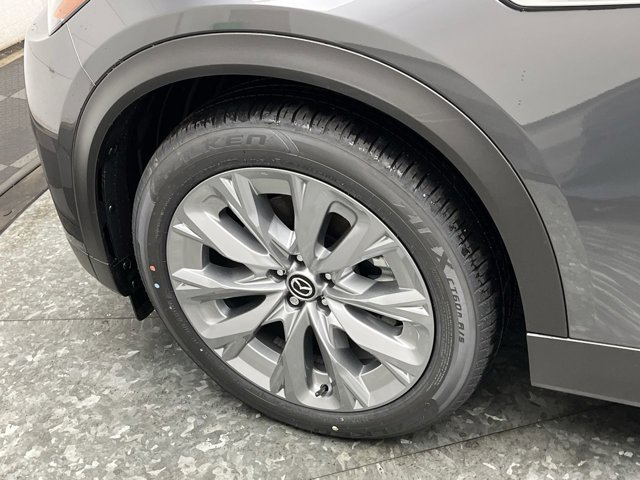 New 2026 Machine Gray Metallic Mazda Preferred image 34