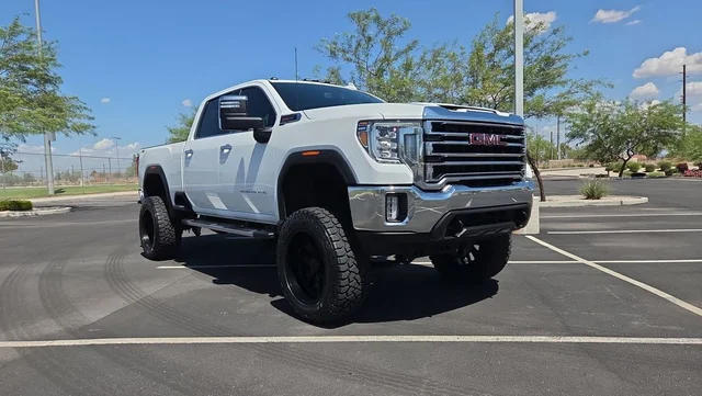 2023 GMC Sierra 2500HD SLT