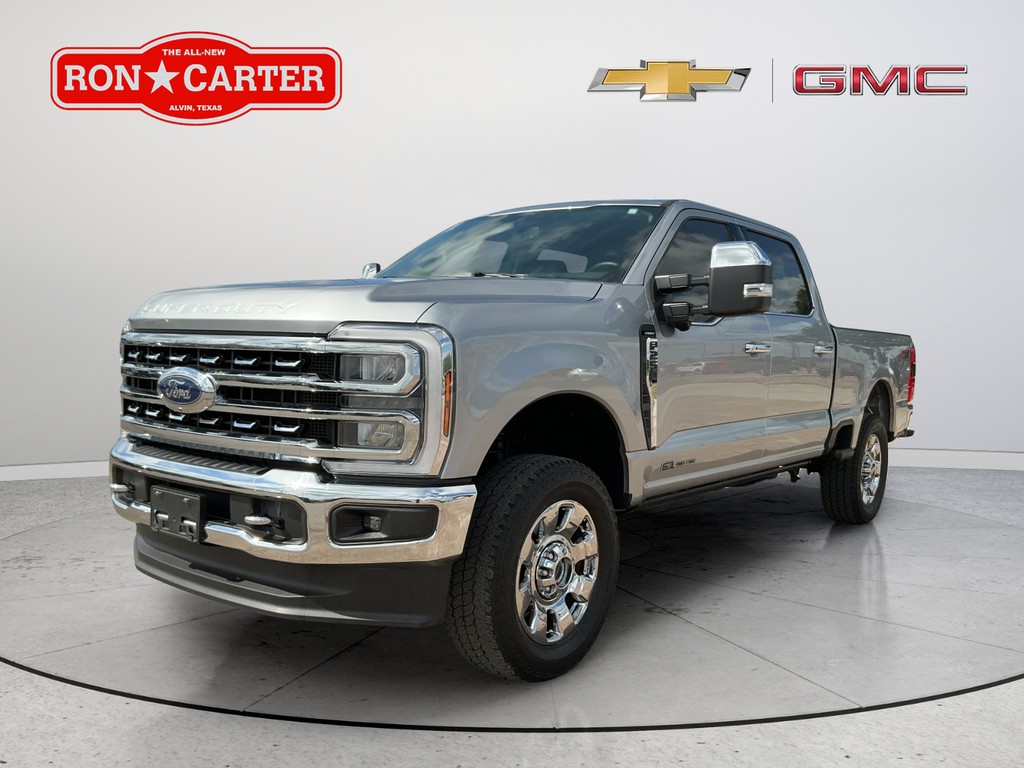 Used 2024 Silver Ford Lariat image 3