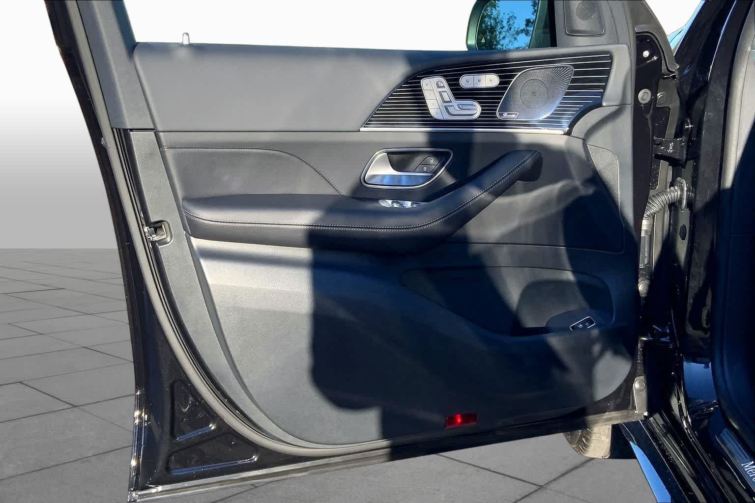 New 2026 Obsidian Black Metallic Mercedes-Benz GLE 350 image 10