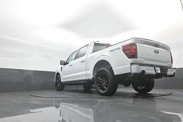 New 2026 Oxford White Ford Lariat® image 35