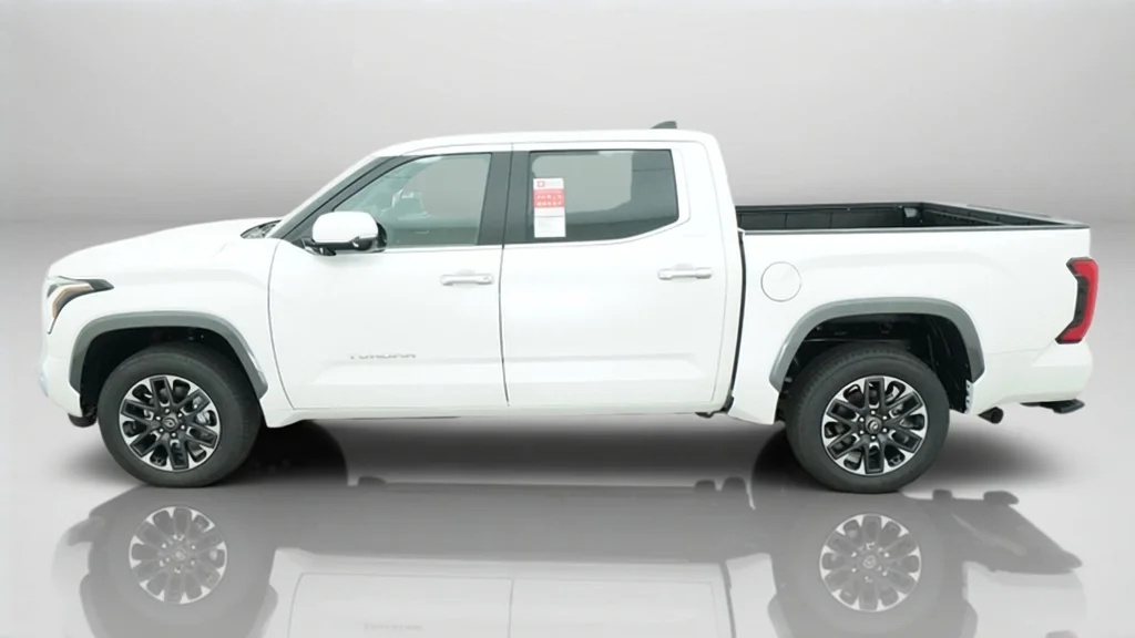 New 2026 Wind Chill Pearl Toyota Limited image 2