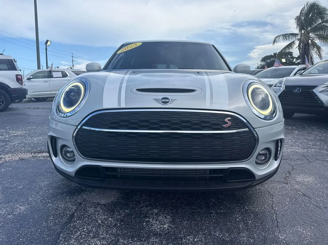 Used 2023 White MINI Cooper S image 2